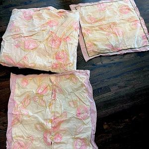Anthropologie King duvet with 2 euro shams